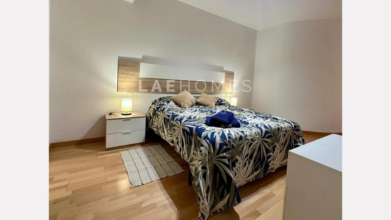 Foto abc1f9c6-b31d-4555-828a-cd52b15f4a6f. Tríplex amb calefacció aparcament a El Coll Barcelona