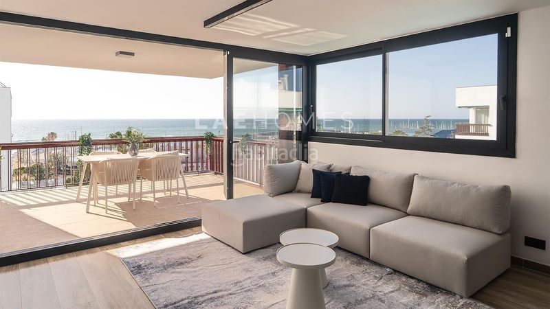 Foto b28776ff-f79a-4b6c-977c-b73a6f38784c. Àtic amb calefacció aparcament piscina a El Balís Sant Andreu de Llavaneres