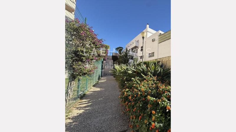 Foto b3ccb08d-0204-42c7-b041-009d49349565. Appartement avec parking piscine dans Valdebebas - Valdefuentes Madrid