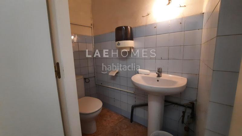 Foto 53de4552-2e49-400f-81f9-47f4353c3261. Local comercial a La Petxina Valencia