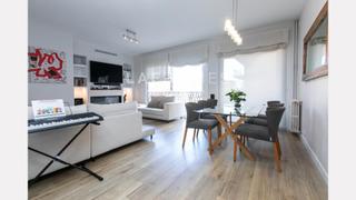 Piso  Carrer tres torres. Magnífico piso familiar totalmente renovado en zona premium de t