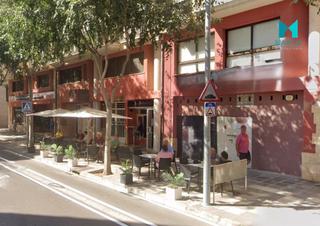 Business premise in Plaza Illes Columbretes. Local com. en venta en centro.