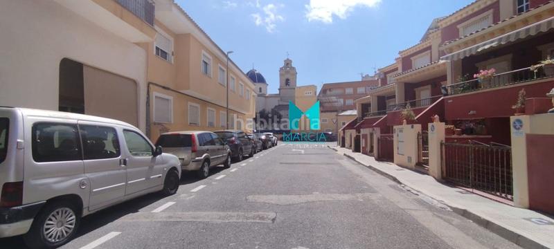 Foto 3e14aac3-1523-4466-b298-f077f93c1001. Aparcament cotxe a Catral