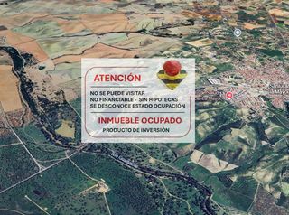 Bauernhof in Sanlúcar la Mayor. Finca rúst. en venta en centro.