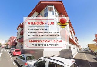 Piso en San Isidro. Piso en venta en centro, 2 dormitorios.