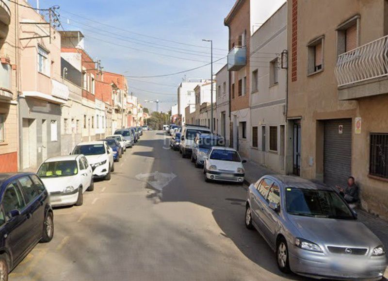Foto d927d833-0d6f-4c5c-8e44-15d10ae1aac3. Edifici a Can Feu Sabadell