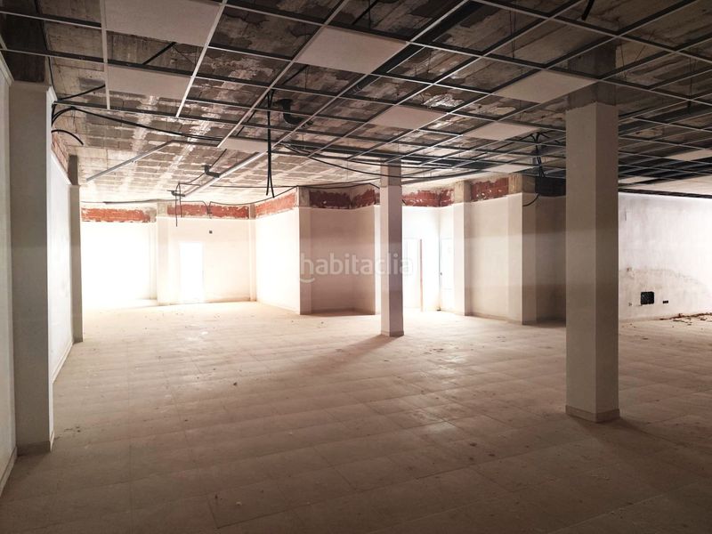 Foto e8aa4ae7-a652-482b-b20a-e178dce6fc1b. Local comercial a Monòver