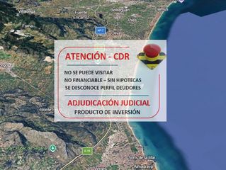 Xalet a Oliva Nova. Chalet en venta en playa, 3 dormitorios.