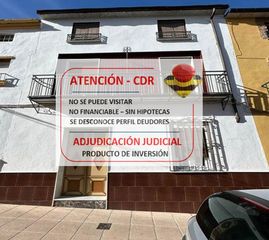 Xalet a Torredelcampo. Chalet en venta en torre del campo, 3 dormitorios.