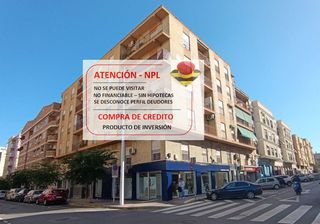 Xalet a Carrús Oeste. Chalet en venta en elcheelx, 3 dormitorios.