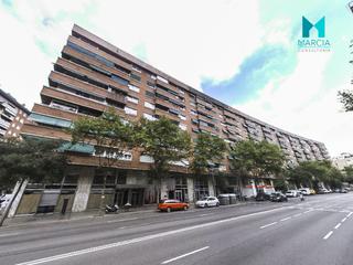 Pis a Sant Ramon - Maternitat. Piso en venta en les corts, 4 dormitorios.