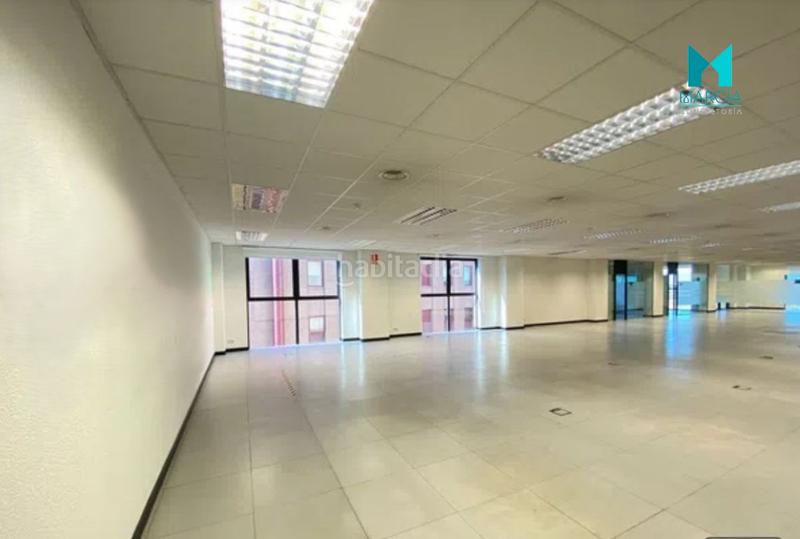 Foto 163bb9af-5734-4478-ae34-535fa5f28e65. Miete büro in Las Tablas Madrid