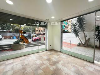 Location Local commercial dans Mossn jacint verdaguer 132-134. En premi de mar
