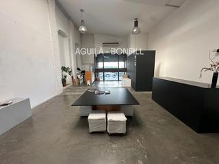 Location Local commercial dans Roc boronat 35-37-39. Alquiler de local difano de 370 m2 en zona poblenou
