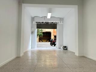 Rent Business premise  Entenza 152. Local en alquiler en calle entenza con avda. roma. reformado