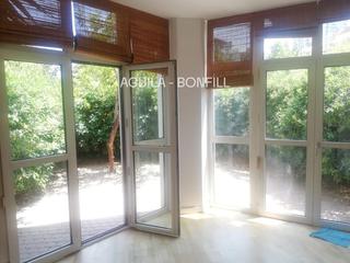 Lloguer Pis a La Vila Olímpica del Poblenou. Piso en alquiler. 3 hab. 1 baño. 1 aseo.  jardin privado. zonas