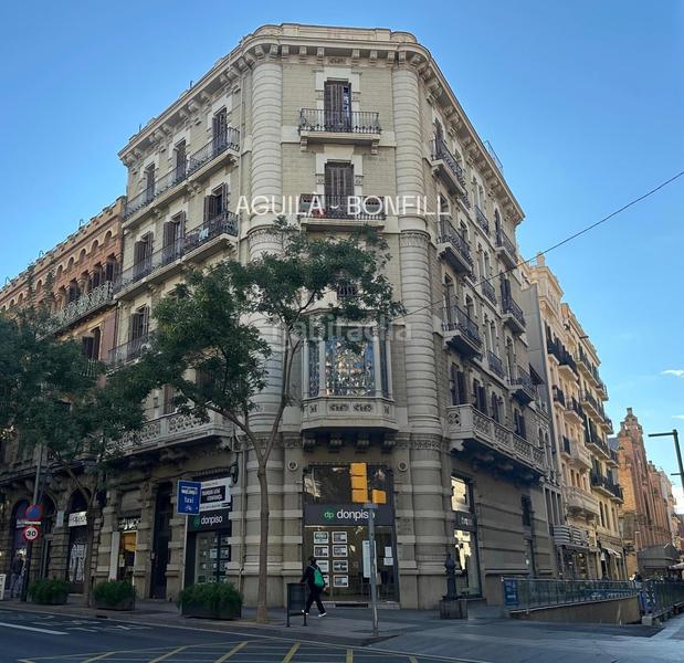 Foto f0f23eee-d4ba-4ee7-bcfa-ecd3cb5473c0. Rent business premise in de Sants 149 in Sants Barcelona