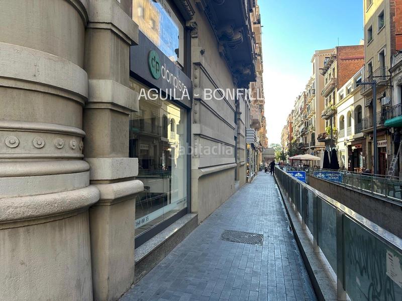 Foto f72864fd-5677-483d-aa99-f697dba631f4. Rent business premise in de Sants 149 in Sants Barcelona