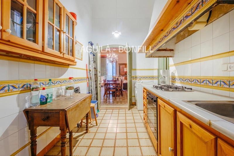 Foto 2a9d91c2-1909-4fde-8c98-95d33608fbc5. Etagenwohnung in Gòtic Barcelona