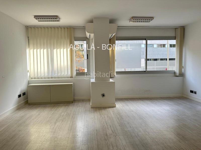 Foto 73dfed8b-503e-44e9-9581-384ccbcb0467. Miete büro in sabino de arana 20 in Sant Ramon - Maternitat Barcelona