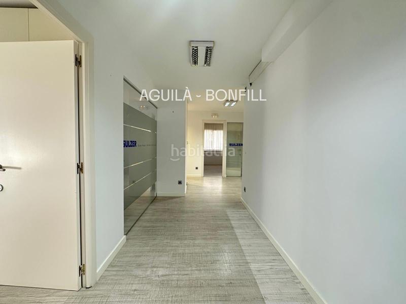 Foto 4b16faed-77be-4dfd-a690-b1fd6a54016c. Rent office space in sabino de arana 20 in Sant Ramon - Maternitat Barcelona