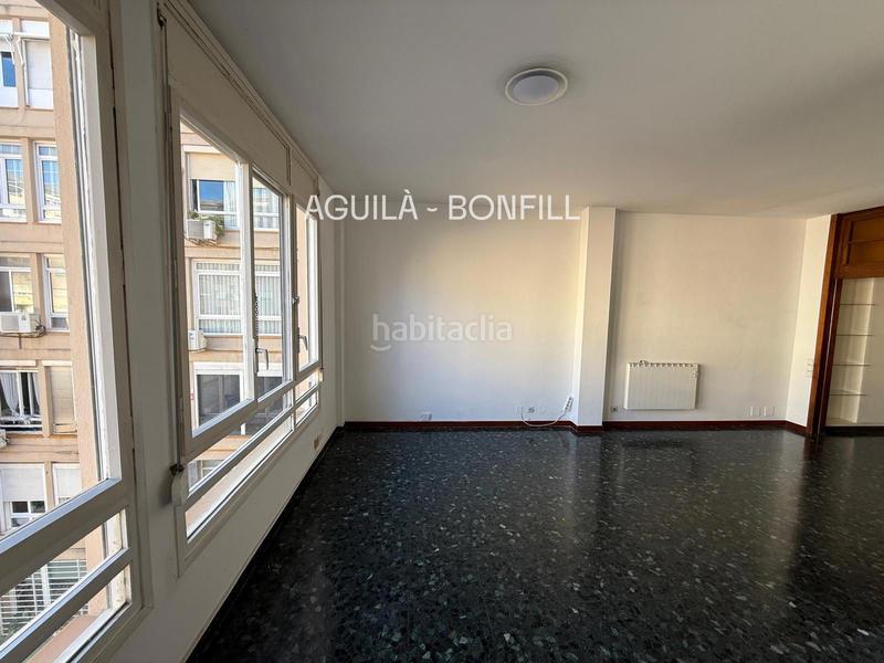 Foto 0455eebf-4f69-42ef-8c89-b0dd65742b43. Appartement avec chauffage parking dans La Nova Esquerra de l´Eixample Barcelona