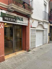 Lloguer Local Comercial a Del lleó 35. En badalona
