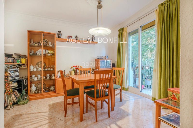 Foto 055e89e4-5509-4714-bdae-60c5159e984c. Pis a Sant Antoni Barcelona