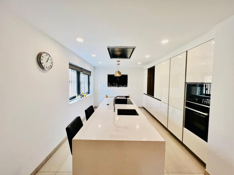 Foto 937148ac-dd79-45ee-a090-e0214378936b. Maison avec parking piscine dans Nueva Andalucía centro Marbella