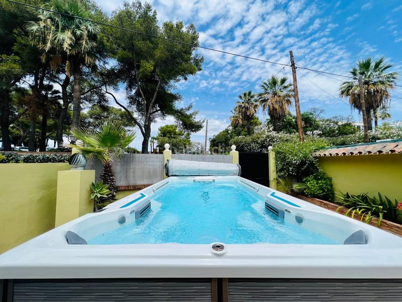 Foto ca0ca78c-38fd-4b73-ad30-f4891476304c. Maison avec parking piscine dans Nueva Andalucía centro Marbella