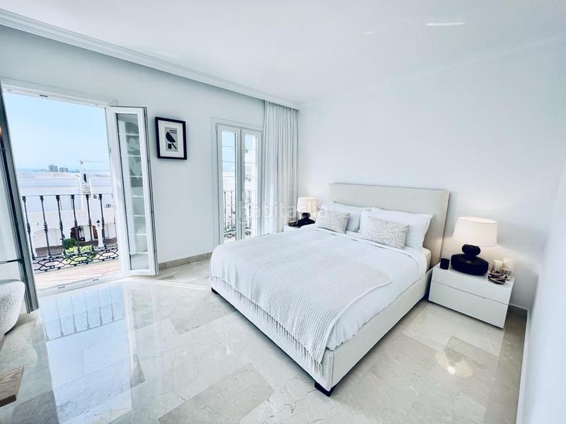 Foto 99dbe488-4511-4d50-8f6d-34b4cb6f59a3. Apartamento lujoso apartamento recientemente renovado en aloha pueblo un haven de elegancia y confort en Marbella