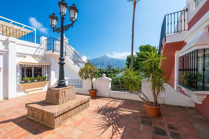 Foto f7b838fb-7284-4d5d-930d-06b8c423fc90. Apartamento lujoso apartamento recientemente renovado en aloha pueblo un haven de elegancia y confort en Marbella