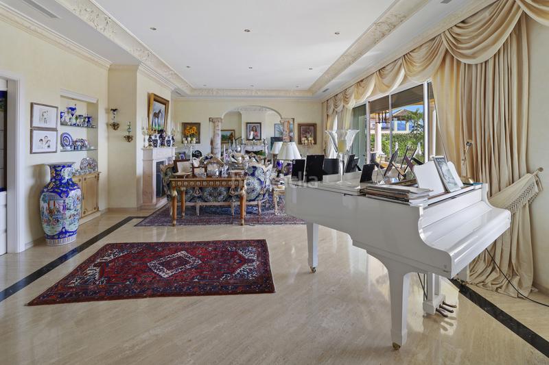 Foto bc1260f9-d683-4a5e-9b91-e4e6045b26e1. Casa amb aparcament piscina a Casco Antiguo Marbella