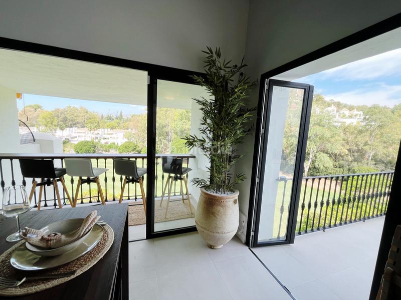 Foto 6d5dc515-a711-400c-9e6d-fe128182295a. Attique avec piscine dans Los Naranjos Marbella