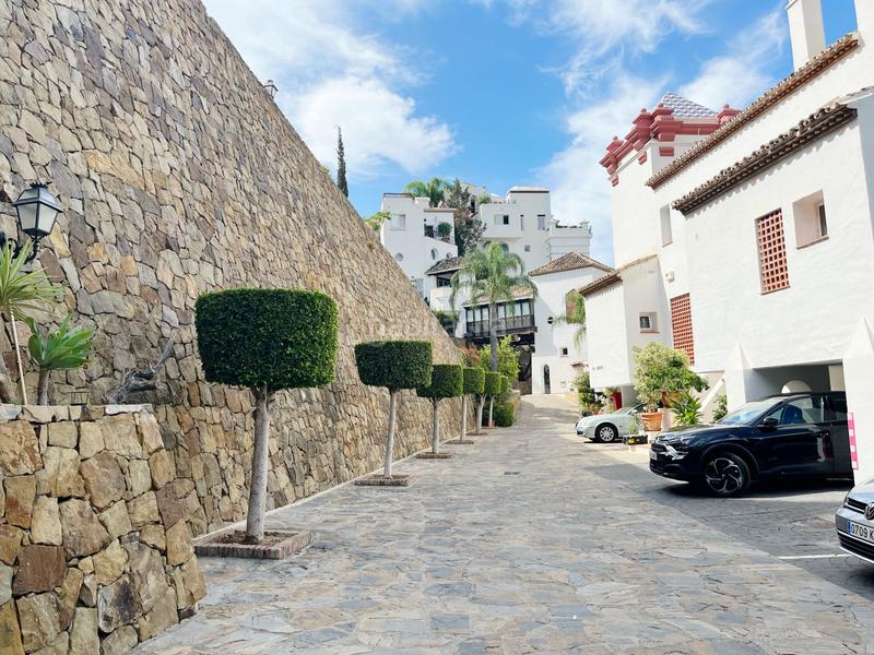 Foto 78e893d0-6329-4aa2-9a15-31772f077231. Attique avec piscine dans Los Naranjos Marbella