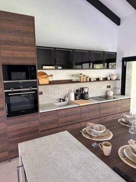 Foto 7f1ea54c-bc42-4ca7-a827-f42d2c223eb6. Attique avec piscine dans Los Naranjos Marbella