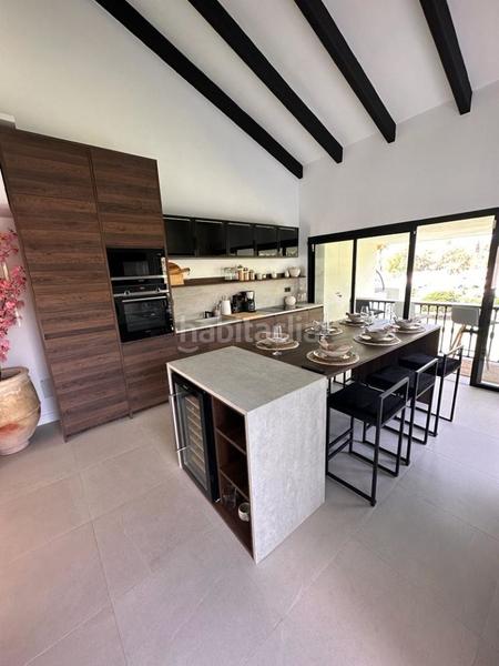 Foto ebff96df-fbac-4669-96bf-fb9071274de6. Attique avec piscine dans Los Naranjos Marbella