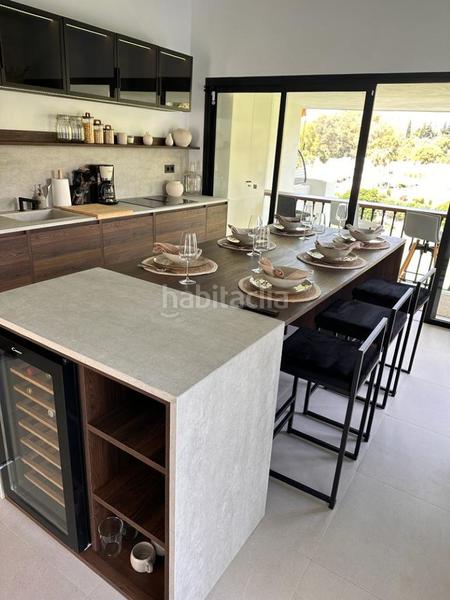 Foto efed9ccd-f5a1-4569-b1d3-e2289a3fc8d5. Attique avec piscine dans Los Naranjos Marbella