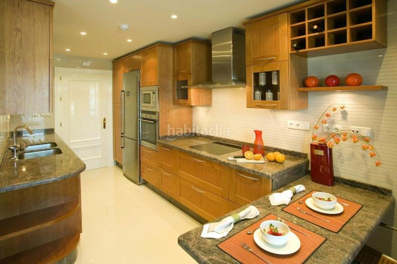 Foto 060f88d0-390c-4887-9b3d-435e969cb2f1. Ático atico en venta en Casco Antiguo Marbella