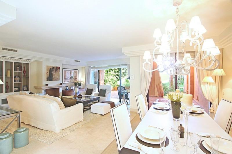 Foto ca4d8261-53f0-4fe5-9697-902112a90216. Ático atico en venta en Casco Antiguo Marbella