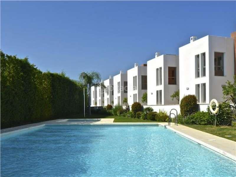 Foto 5e2d6b11-fc6f-4013-aa3b-98e72e2373c2. Casa adosada adosado en venta en Casco Antiguo Marbella