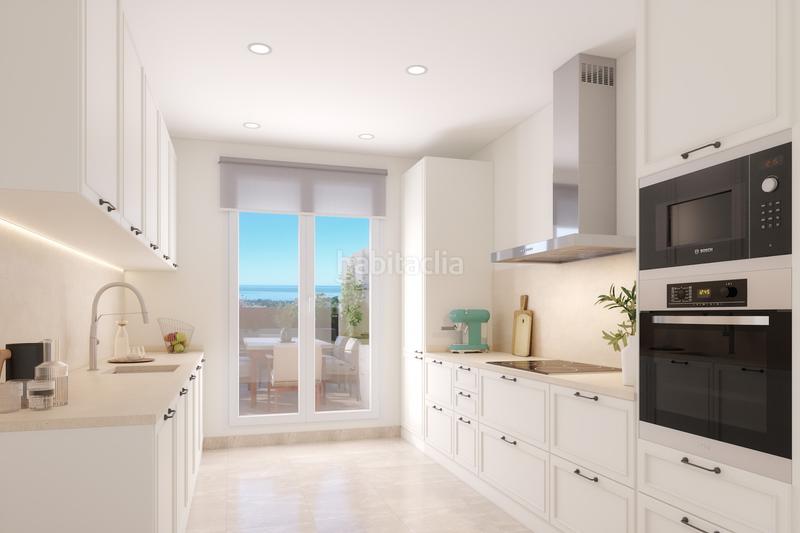 Foto f9e3cc4d-a1b2-4d49-809d-41bb29037db0. Apartamento embrace serenity and splendor discover an exquisite coastal retreat en Marbella