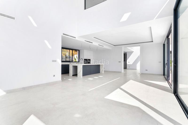 Foto 345c79b9-6dc3-4292-a7d0-e9489242ee16. Casa con parcheggio piscina in Casco Antiguo Marbella