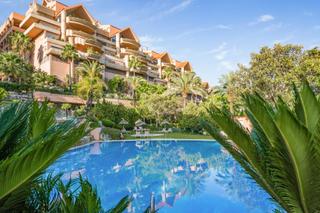 Apartament a Casco Antiguo. Apartamento de lujo en golf club marbella