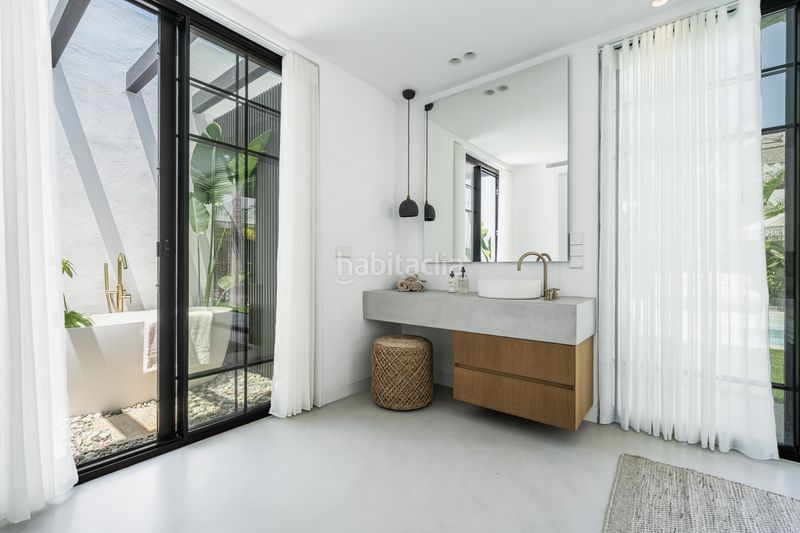 Foto f8f7c08b-5ffb-4eef-a973-798199b263b1. Casa amb aparcament piscina a Casco Antiguo Marbella