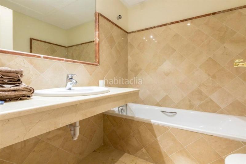 Foto f36edc78-53b2-4b98-aea4-7f6f0c20af68. Casa adosada adosado en venta en Casco Antiguo Marbella