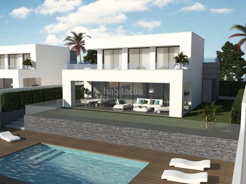 Foto 47aee537-7c7a-492d-8dc7-38ae3f07b9a5. Casa amb aparcament piscina a Casco Antiguo Marbella