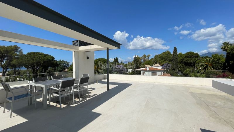 Foto a6613dd7-74b9-4cd9-beec-9340b972baa1. Casa amb aparcament piscina a Puente Romano Marbella