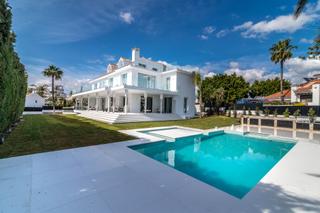 Casa a Casco Antiguo. Villa en puerto banús, marbella