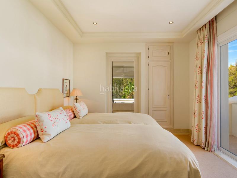 Foto 03b790ca-a088-42d5-a24d-b4a9aca20a74. Haus mit parking pool in Casco Antiguo Marbella